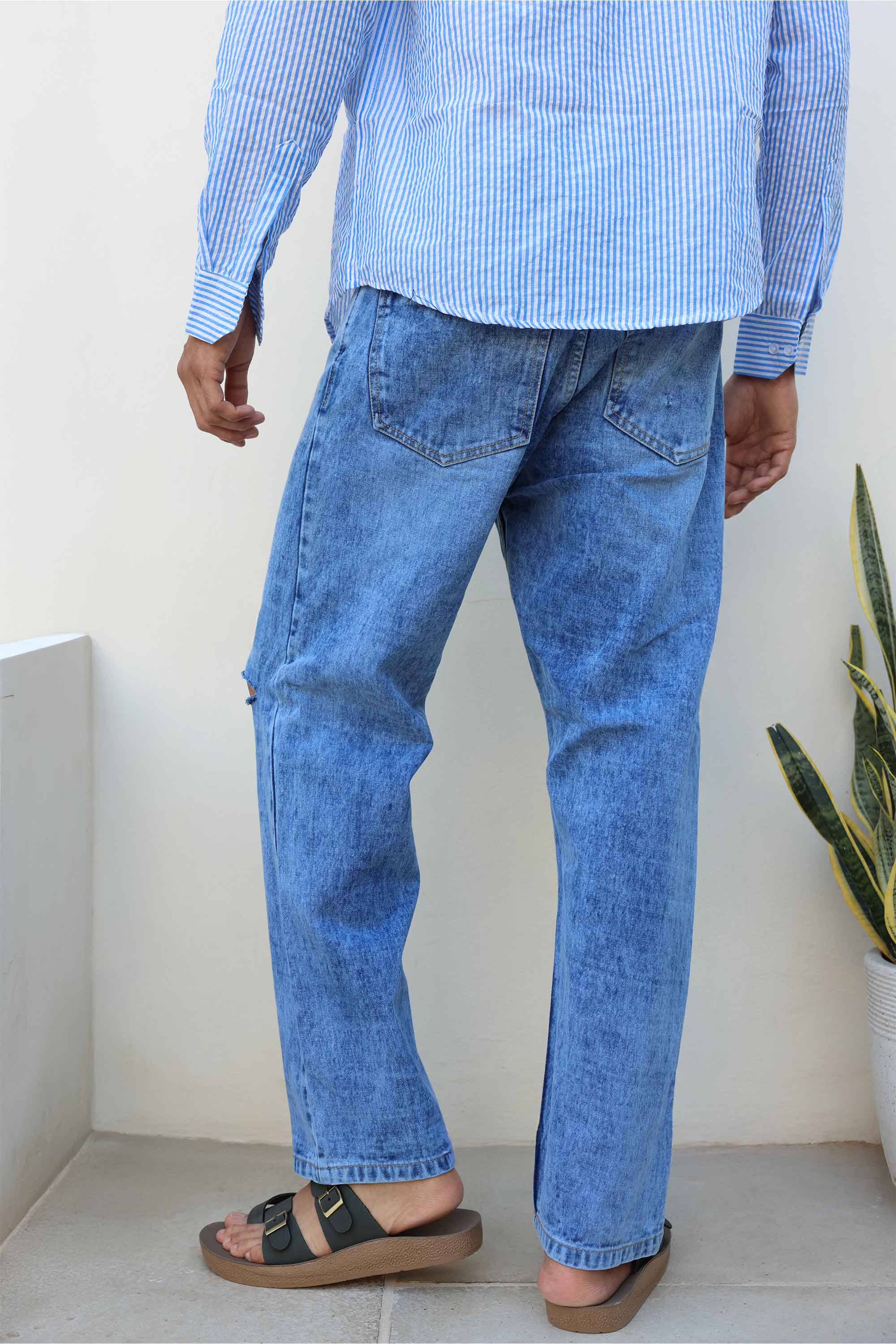 Blue Light Distressed Men's Wide Jeans
