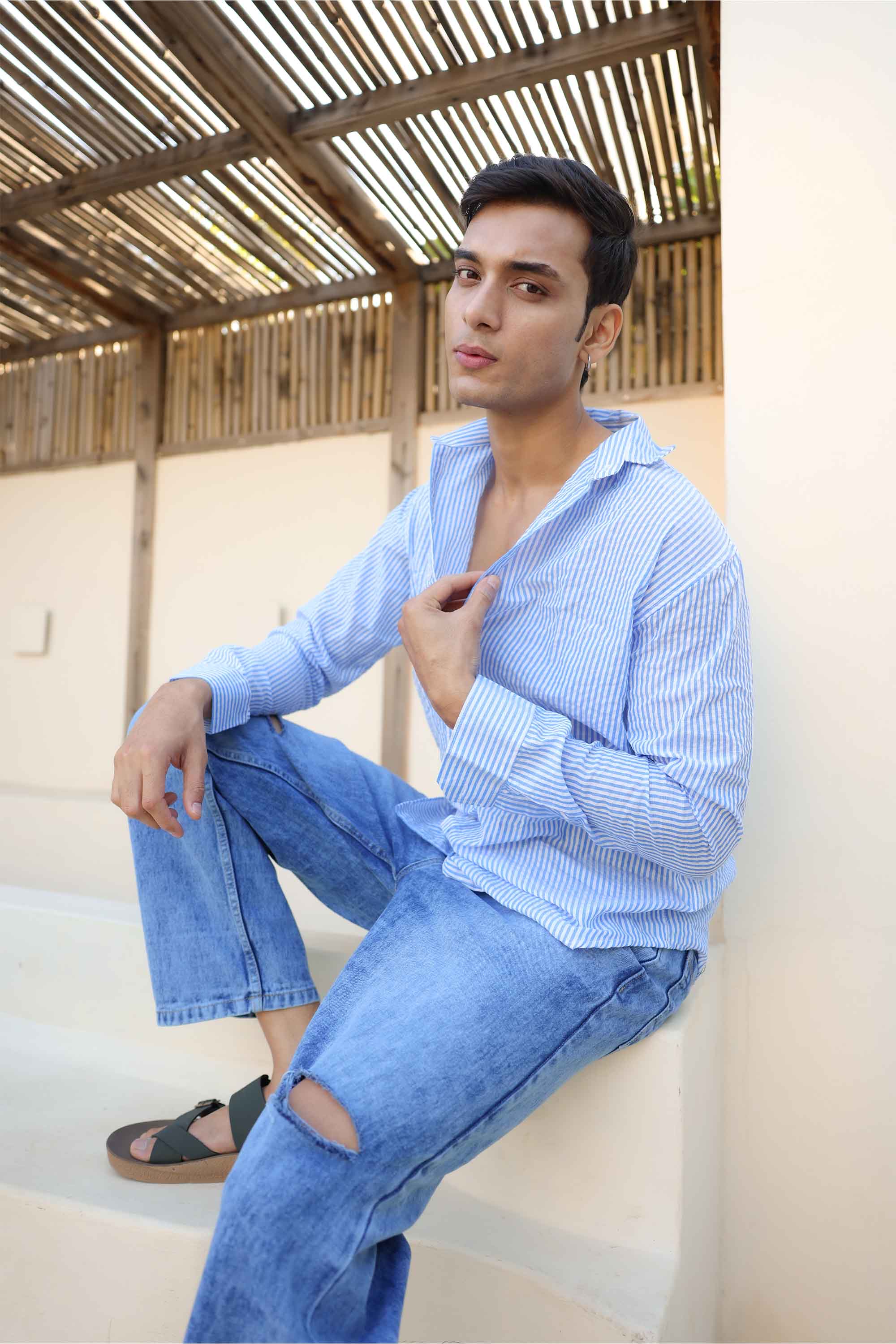 Blue and White Regular fit Striped Full Sleeves Shirt